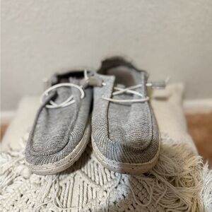 WEN Kids Moccasins in Gray and White